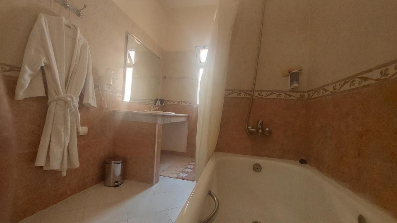 Hotel Kasbat Aferdou Errachidia Exterior foto